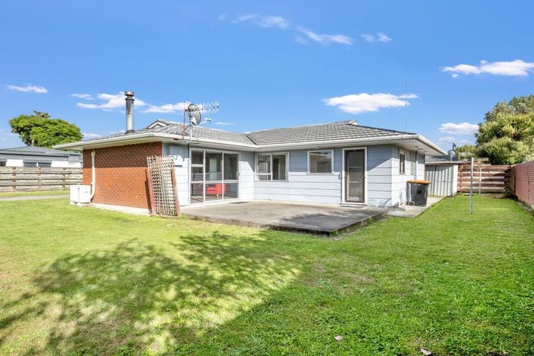 Photo of property in 10 Hollows Crescent, Takaro, Palmerston North, 4412