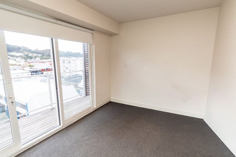 Photo of property in The Peak Apartments, 806/170 Taranaki Street, Te Aro, Wellington, 6011
