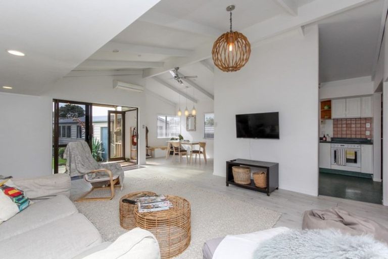 Photo of property in 9 Rahiri Street, Waitara, 4320