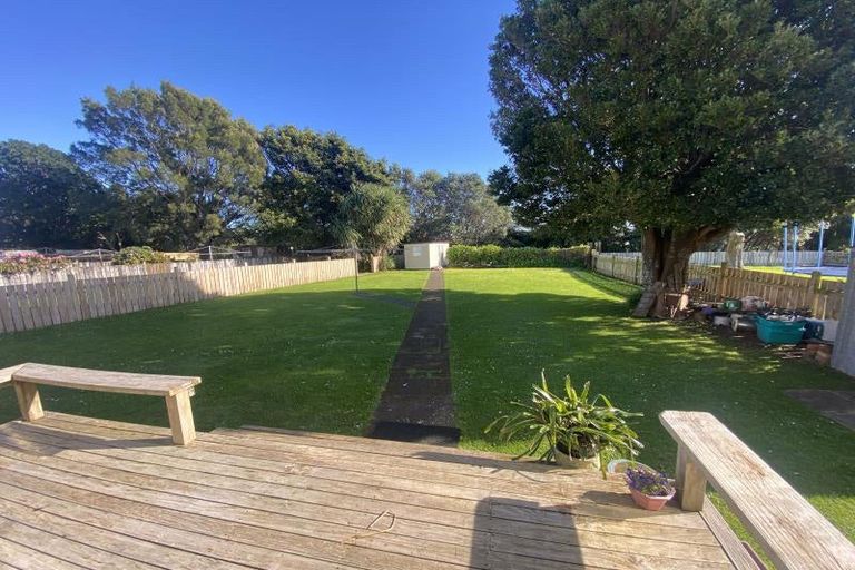 Photo of property in 27 Cook Street, Marfell, New Plymouth, 4310