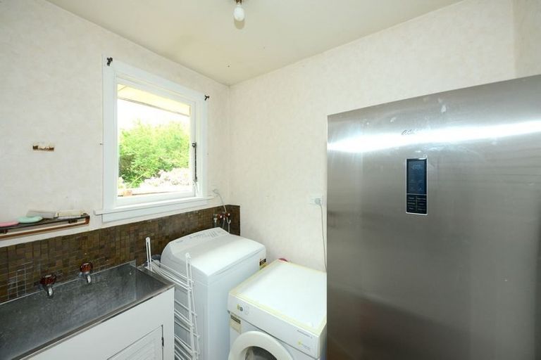 Photo of property in 127 Grimseys Road, Redwood, Christchurch, 8051