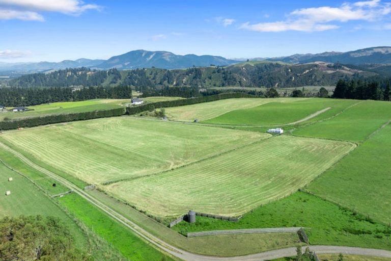 Photo of property in 528 Loburn Kowai Road, Loburn, 7472