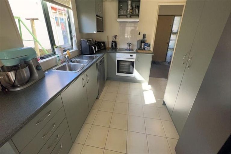 Photo of property in 8 Midshipman Court, Gulf Harbour, Whangaparaoa, 0930