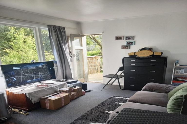 Photo of property in 42 Chaytor Street, Northland, Wellington, 6012