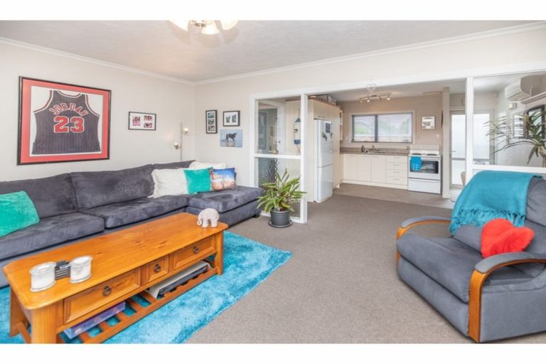 Photo of property in 2/81 Briggs Road, Shirley, Christchurch, 8052