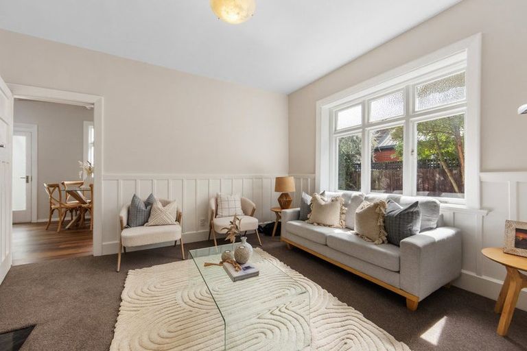 Photo of property in 1/166 Main Road, Redcliffs, Christchurch, 8081