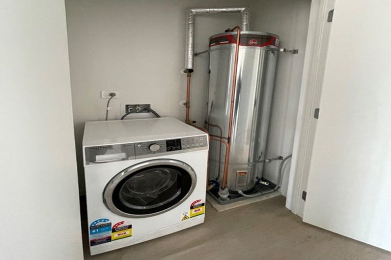 Photo of property in 103/8a Ko Street, Northcote, Auckland, 0627