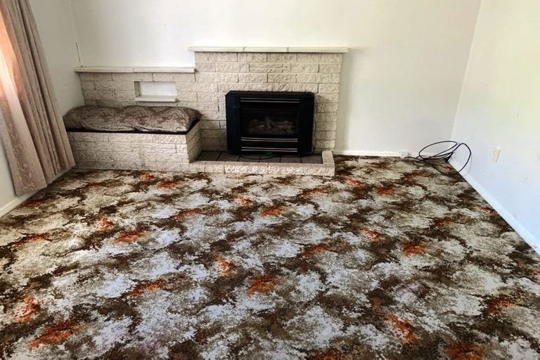 Photo of property in 39 Bledisloe Crescent, Wainuiomata, Lower Hutt, 5014