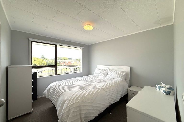 Photo of property in 18 Aratapu Street, Waitara, 4320