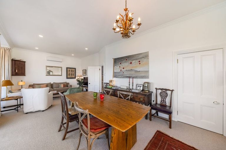 Photo of property in 9 Maida Vale Road, Roseneath, Wellington, 6011