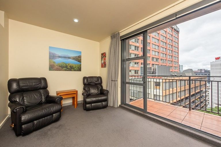 Photo of property in Atrium Towers, 6a/154 The Terrace, Wellington Central, Wellington, 6011