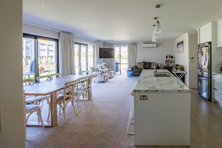 Photo of property in 16 Northbrook Glen, Flagstaff, Hamilton, 3210