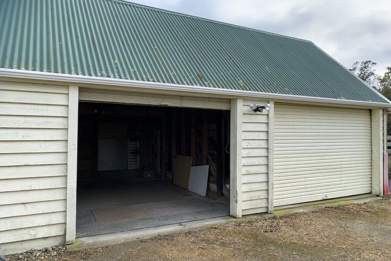 Photo of property in 130 Pukepapa Road, Marton, 4710