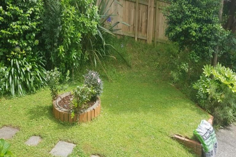 Photo of property in 1 Westhaven Drive, Tawa, Wellington, 5028