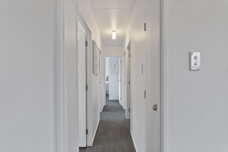 Photo of property in 8b Huia Avenue, Forest Lake, Hamilton, 3200