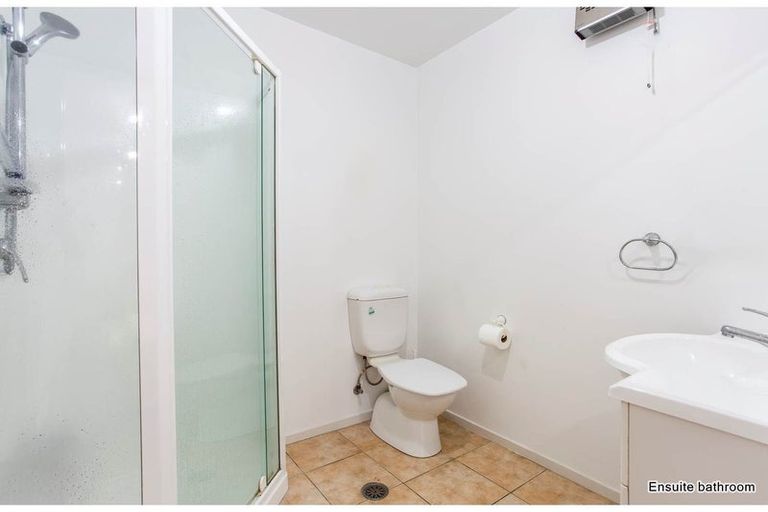 Photo of property in 16/270 Onewa Road, Birkenhead, Auckland, 0626