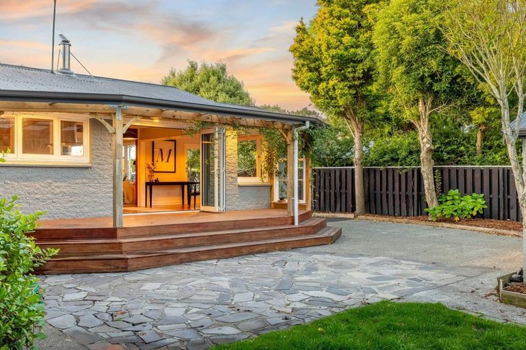 Photo of property in 9 Waiau Street, Cracroft, Christchurch, 8025
