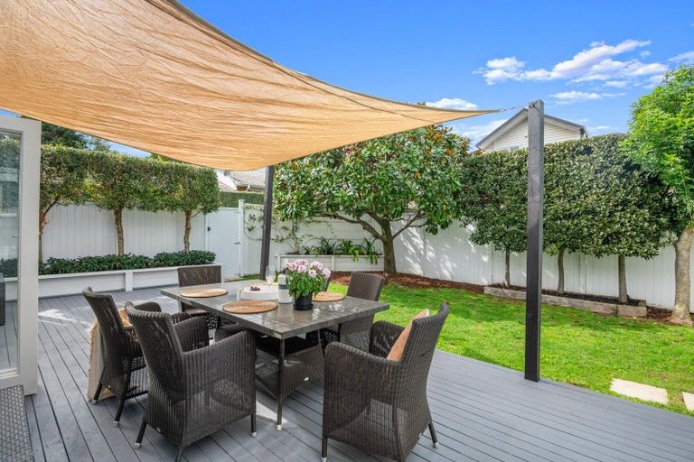 Photo of property in 55 Symonds Street, Onehunga, Auckland, 1061