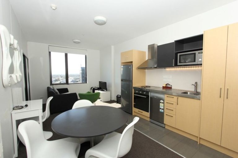 Photo of property in Twin Towers, 1102/17 Putney Way, Manukau, Auckland, 2104