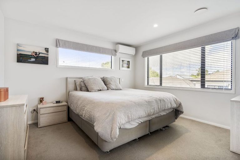 Photo of property in 5 Blatina Drive, Kumeu, 0810