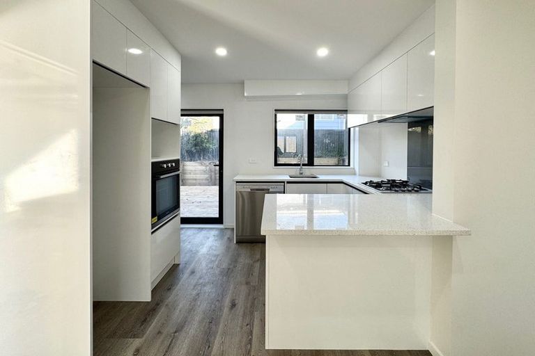 Photo of property in 7b Astor Place, Manurewa, Auckland, 2102