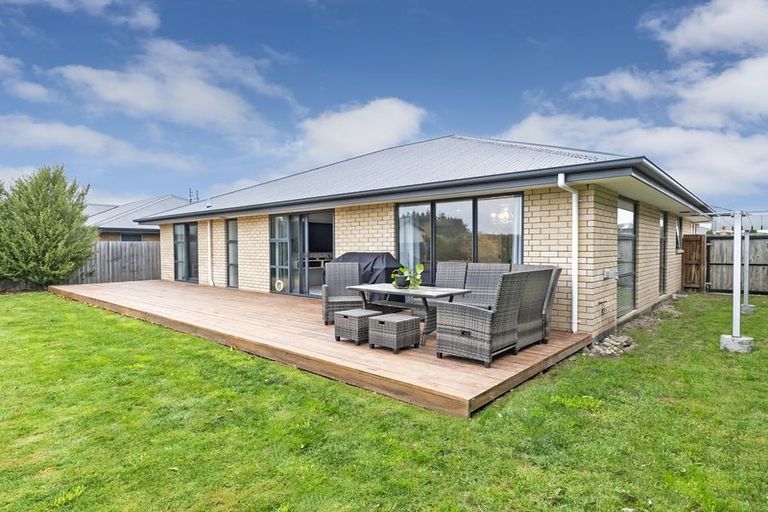 Photo of property in 11 Godwin Grove, Rolleston, 7614