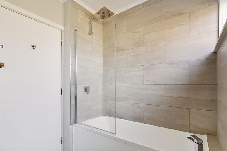 Photo of property in 14 Glendale Crescent, Holmes Hill, Oamaru, 9401