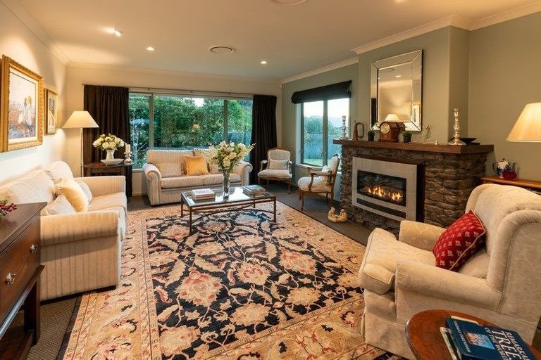 Photo of property in 17 Fairway Oaks Drive, Waikanae Beach, Waikanae, 5036