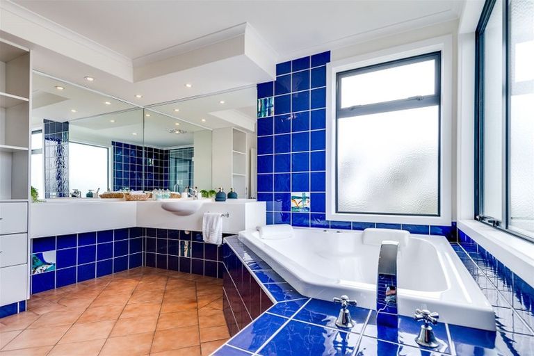 Photo of property in 633 Marine Parade, Napier South, Napier, 4110