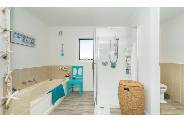 Photo of property in 125 Beach Street, Waikouaiti, 9510