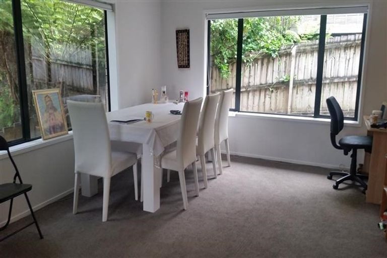 Photo of property in 43 Heathglen Place, Bayview, Auckland, 0629