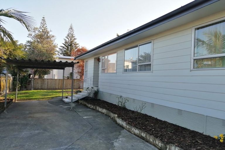 Photo of property in 27 Bedlington Avenue, Manurewa, Auckland, 2102