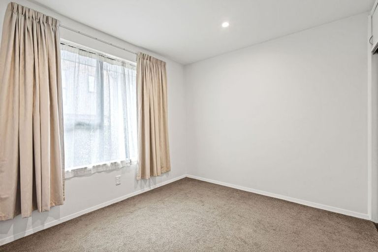 Photo of property in 2/60a Somme Street, St Albans, Christchurch, 8014