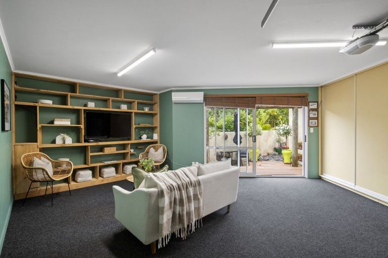 Photo of property in 46 Carlton Road, Pukekohe, 2120