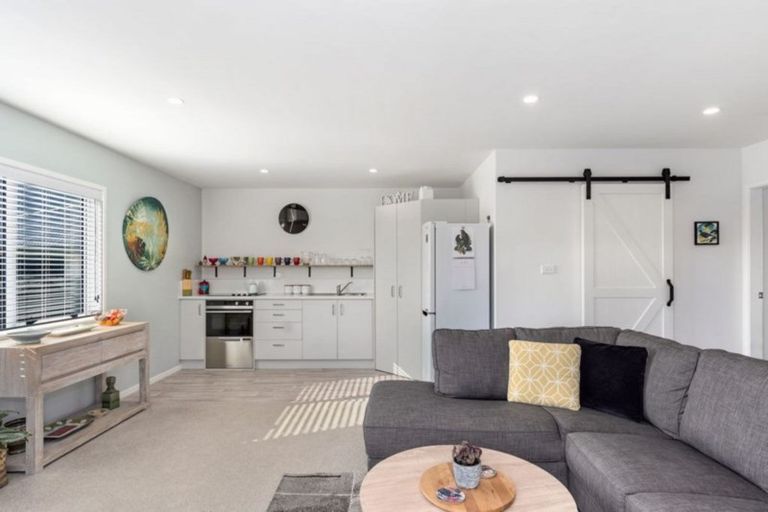 Photo of property in 11 Kamahi Crescent, Papamoa Beach, Papamoa, 3118