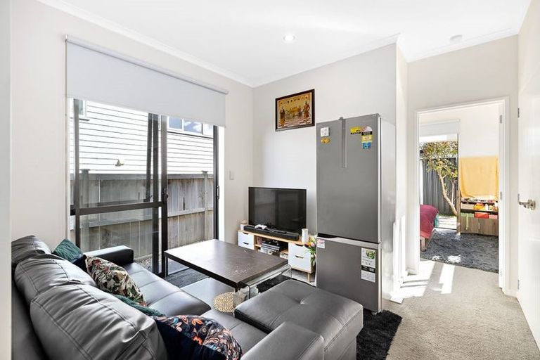 Photo of property in 3 Tawa Place, Orewa, 0931