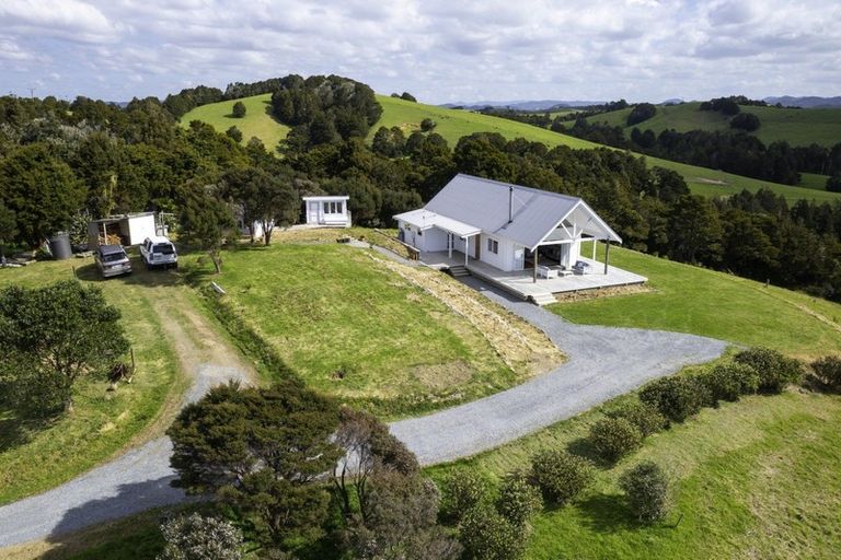Photo of property in 169 Te Toiroa Road, Ngunguru, Whangarei, 0173