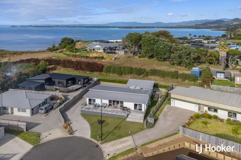 Photo of property in 12 Anatere Rise, Athenree, Katikati, 3177