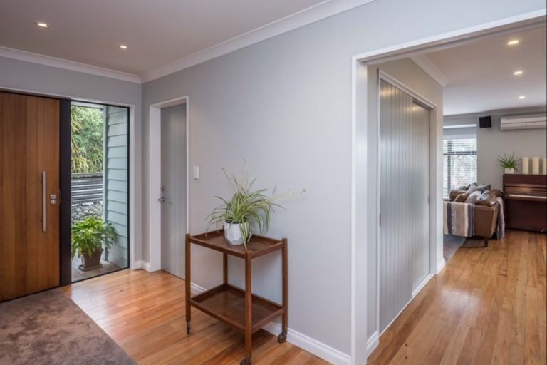 Photo of property in 17b Huia Street, Waikanae, 5036