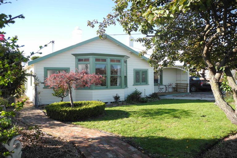 Photo of property in 3 Harris Street, Waimate, 7924