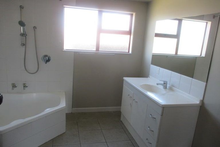 Photo of property in 4a Inverness Road, Western Heights, Rotorua, 3015