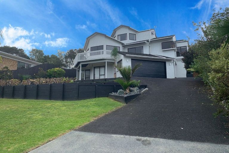 Photo of property in 53 Chelsea View Drive, Chatswood, Auckland, 0626
