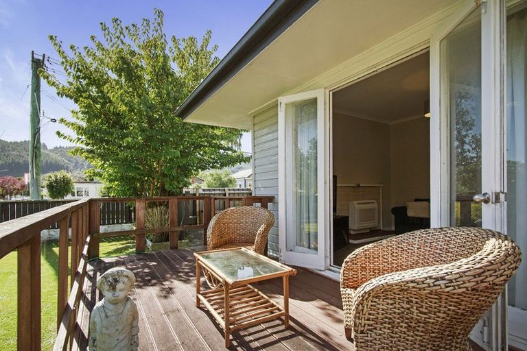 Photo of property in 86 Gibbons Street, Ebdentown, Upper Hutt, 5018