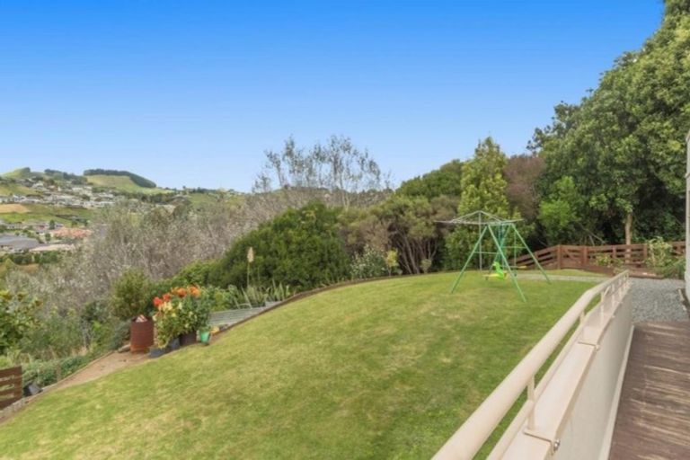 Photo of property in 53 Homestead Place, Welcome Bay, Tauranga, 3112