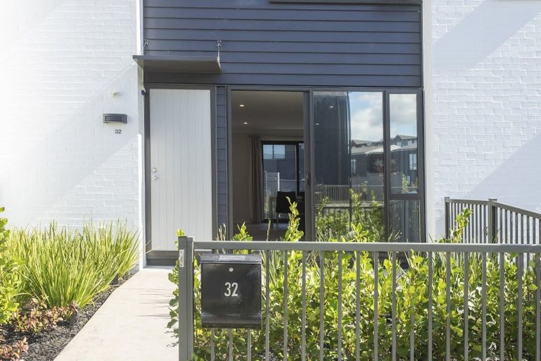 Photo of property in 32 Propeller Avenue, Whenuapai, Auckland, 0618