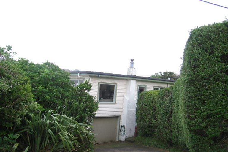 Photo of property in 9 Birch Street, Johnsonville, Wellington, 6037