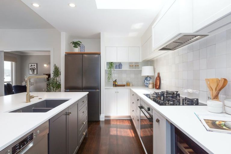 Photo of property in 89 Paremata Road, Paremata, Porirua, 5024