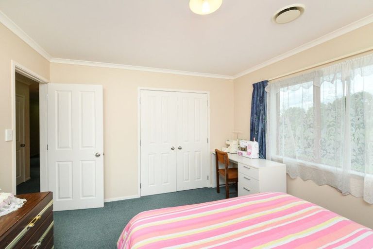 Photo of property in 12 Silkwood Place, Fitzherbert, Palmerston North, 4410