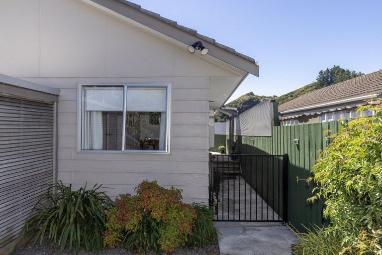 Photo of property in 3-5 Ruahine Street, Paraparaumu, 5032