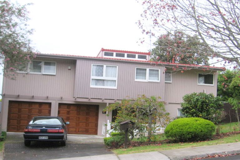 Photo of property in 12 St Ives Terrace, Mairangi Bay, Auckland, 0630